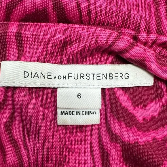 Diane von Furstenberg Zoe Dress Silk Jersey Short Sleeves Fuchsia Stretch Size 6 - Picture 9 of 11